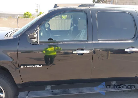 2007 GMC Yukon Xl 1500 Denali from USA, damaged, VIN 1GKFK668X7J318317